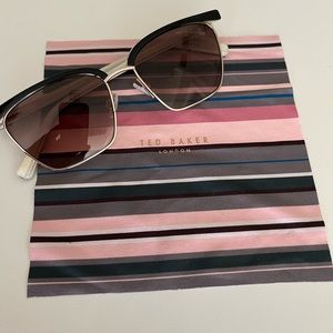 Ted Baker sunnies - Brand New!